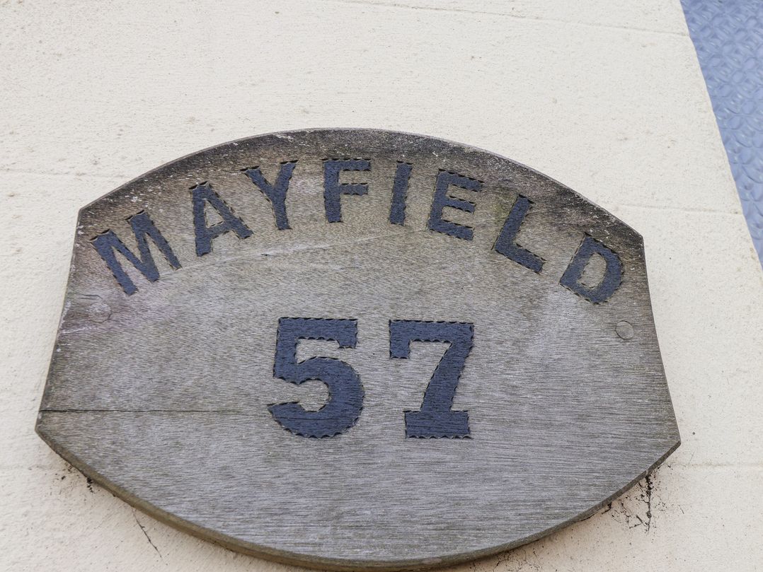 Mayfield Manor