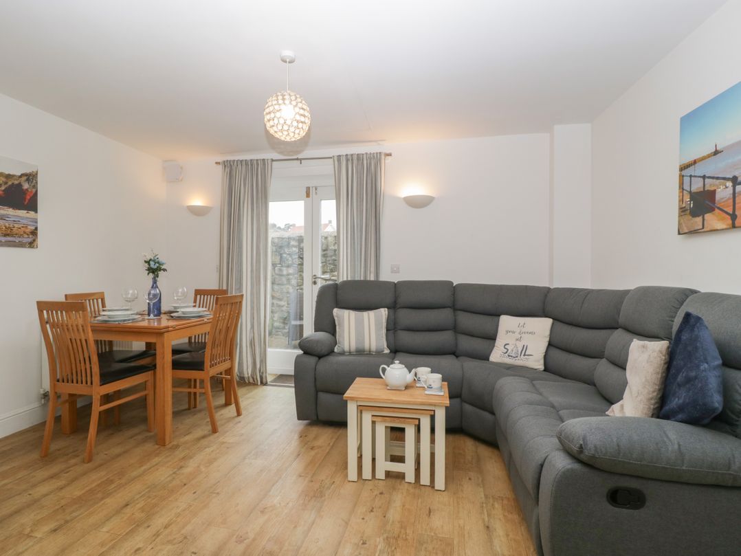 6 Malthouse Court