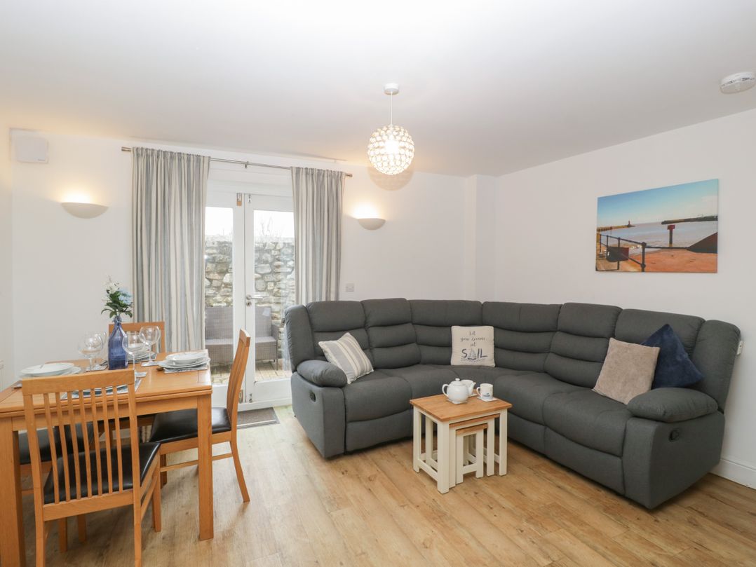 6 Malthouse Court
