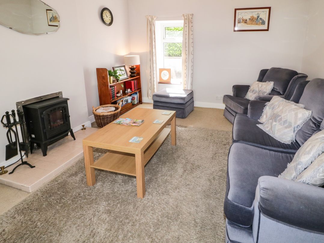 Hallmount Cottage