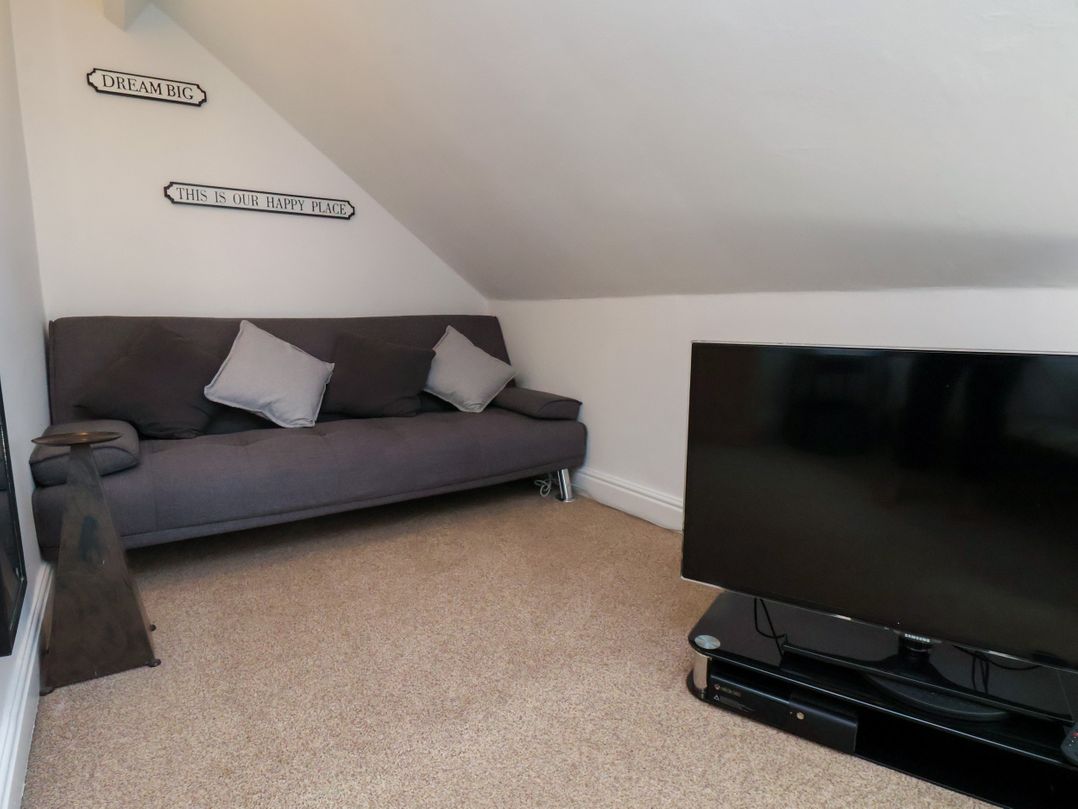 1 Roxby Terrace