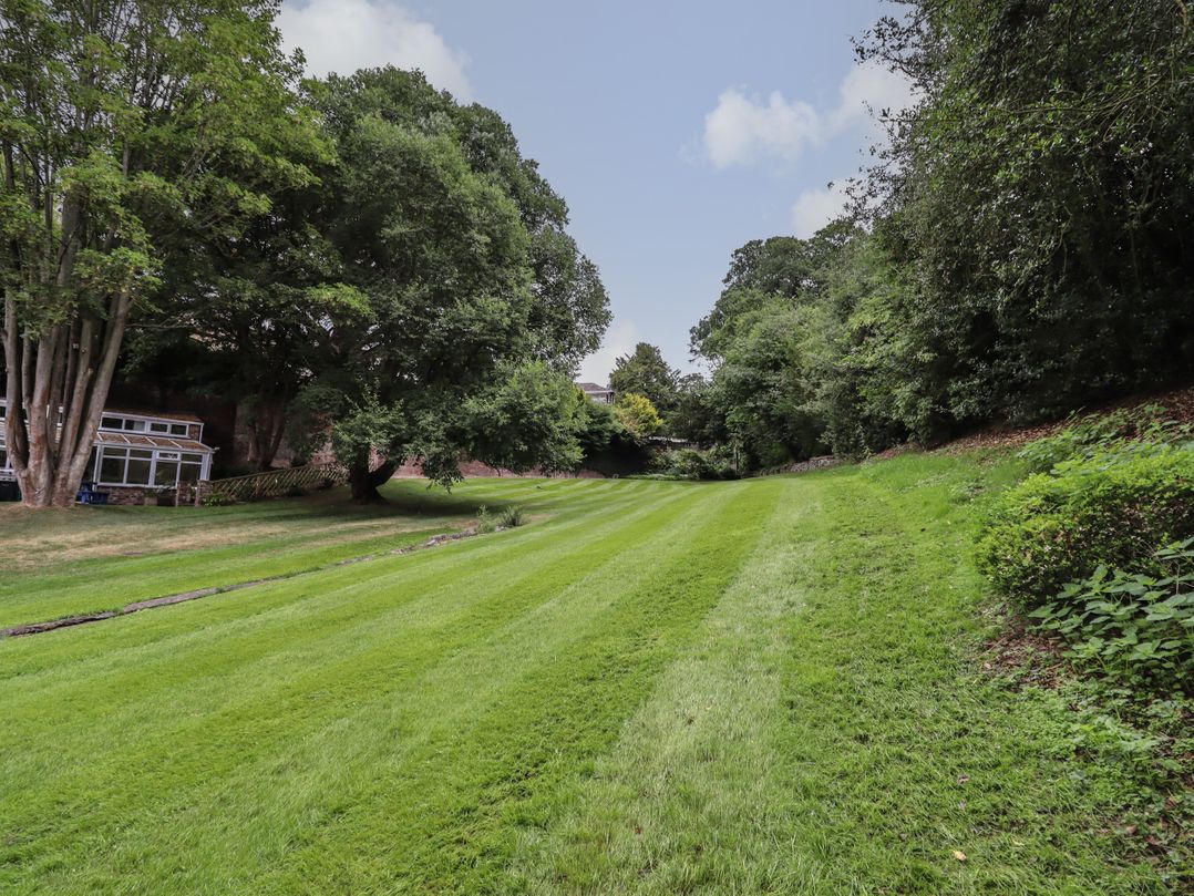 Cedar Gardens