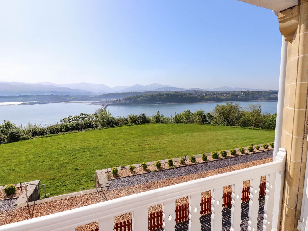 Menai View