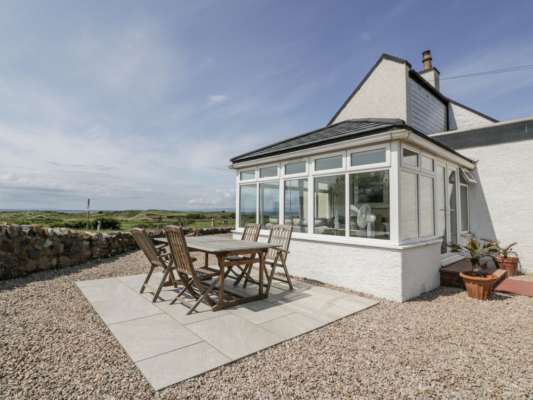 Ailsa Shores