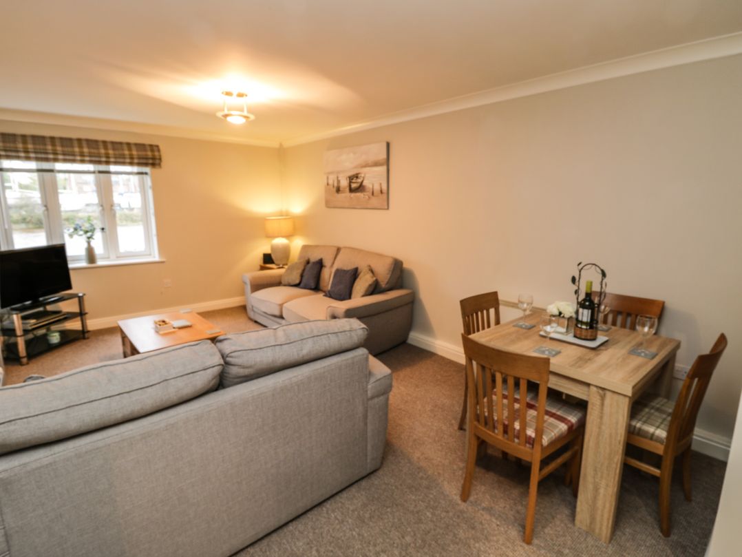 Anchors Down in Whitby, North Yorkshire Cottages & Lodges