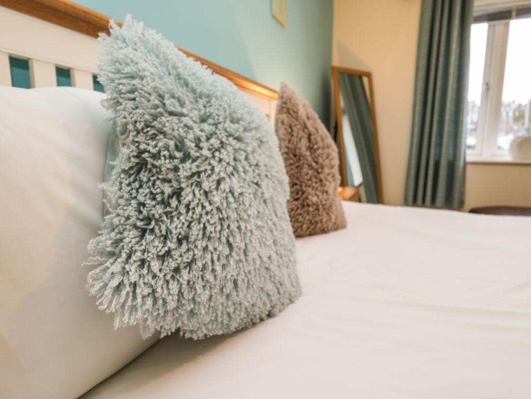 Anchors Down in Whitby, North Yorkshire Cottages & Lodges