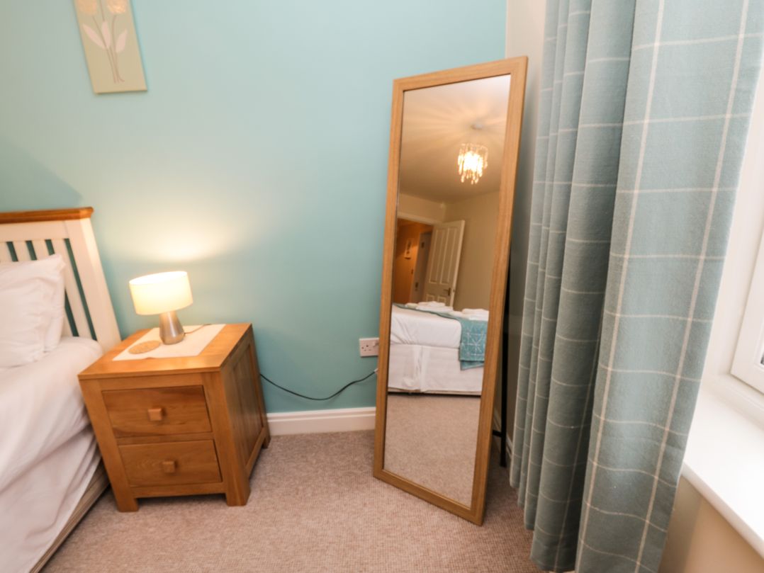 Anchors Down in Whitby, North Yorkshire Cottages & Lodges