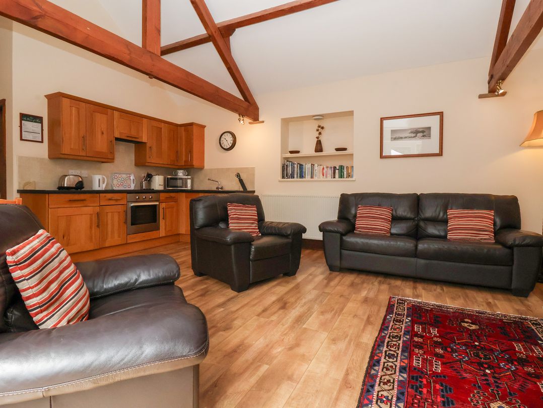 Winsall Court I
