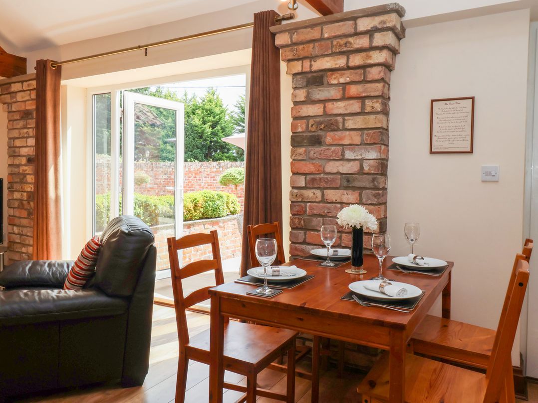 Winsall Court I