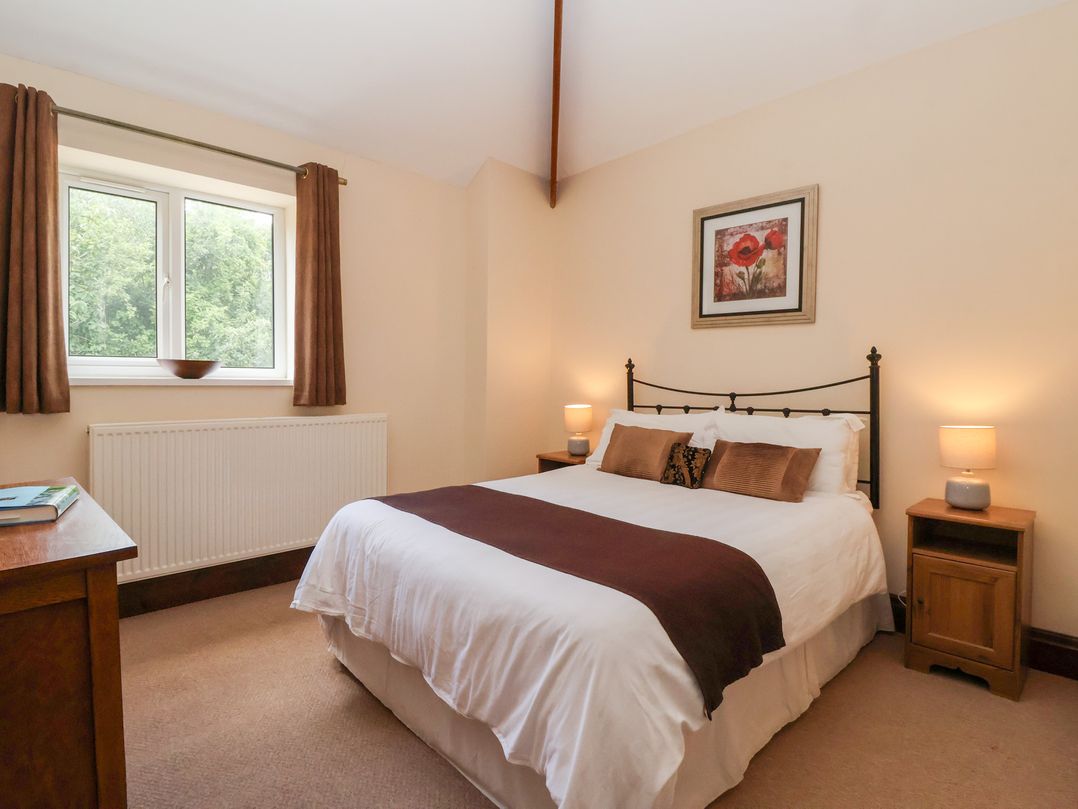 Winsall Court I