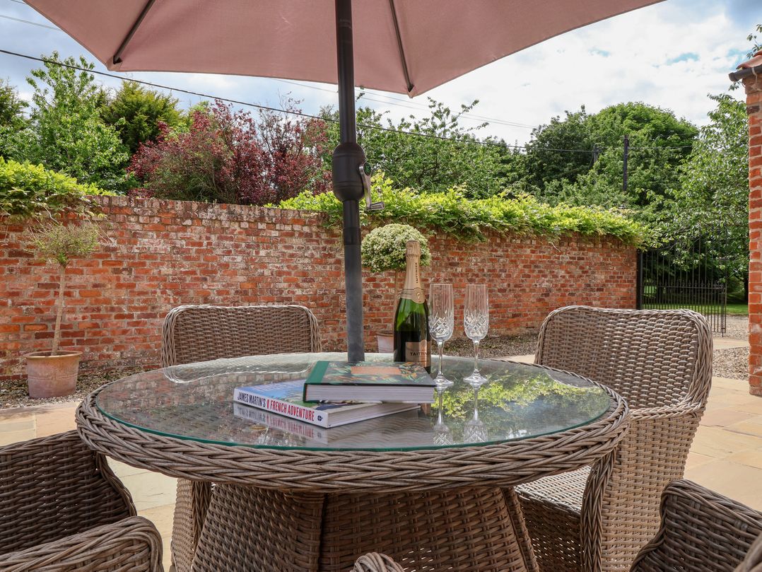 Winsall Court I