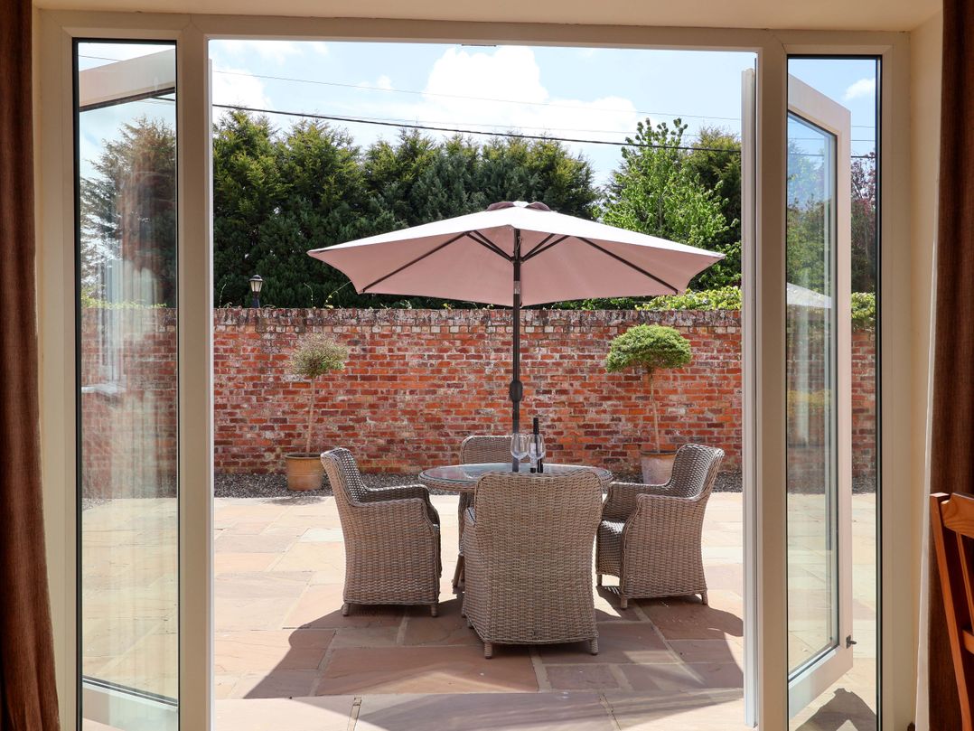Winsall Court II