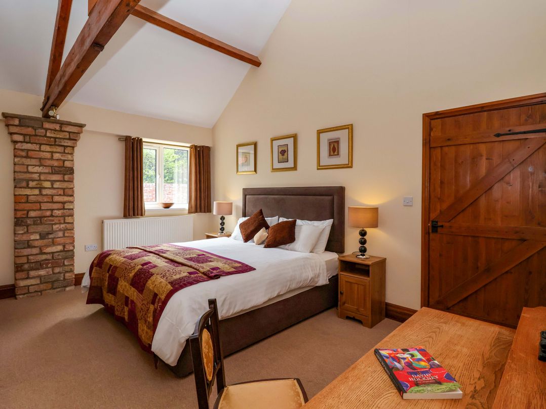 Winsall Court II