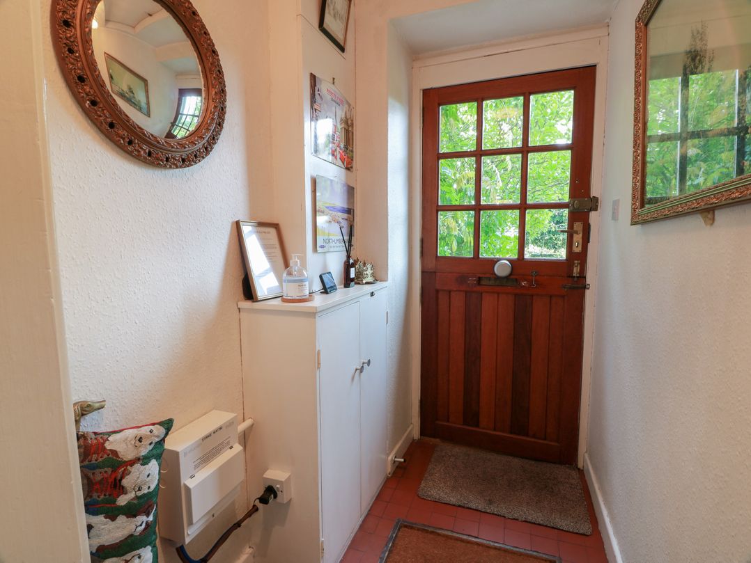 Charlies Cottage