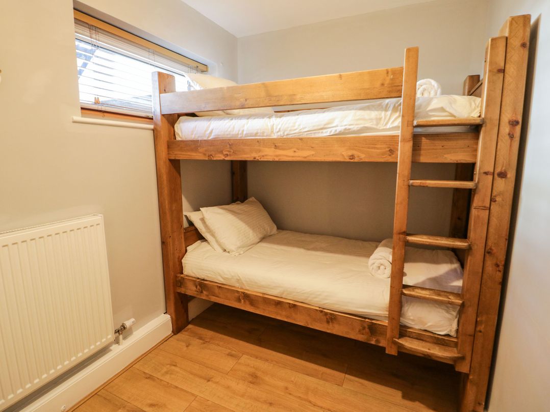 Beach House (Ty Traeth)
