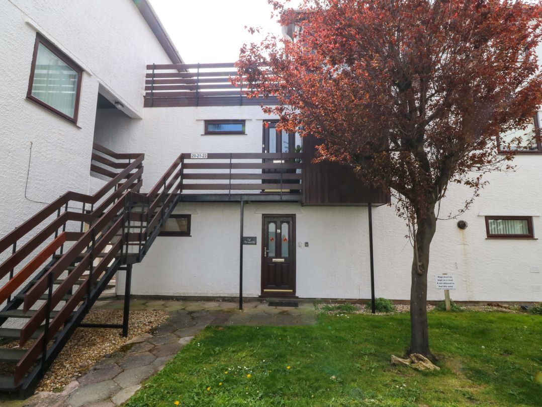 Beach House (Ty Traeth)
