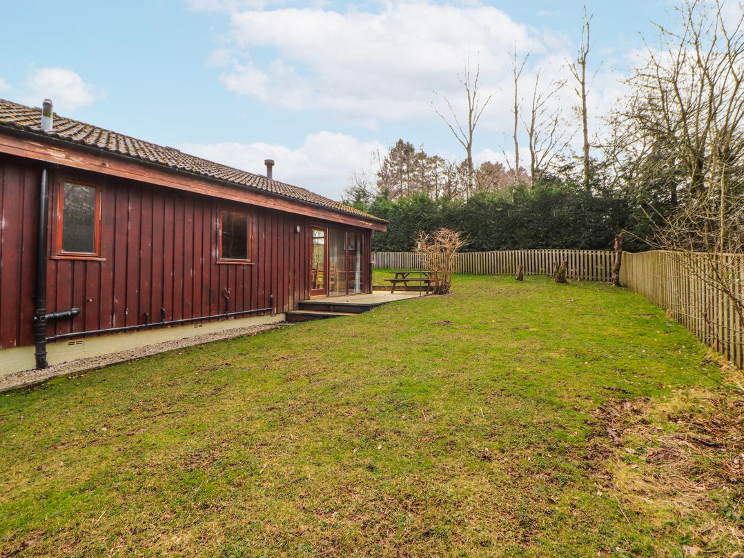 26 Dukes Meadow
