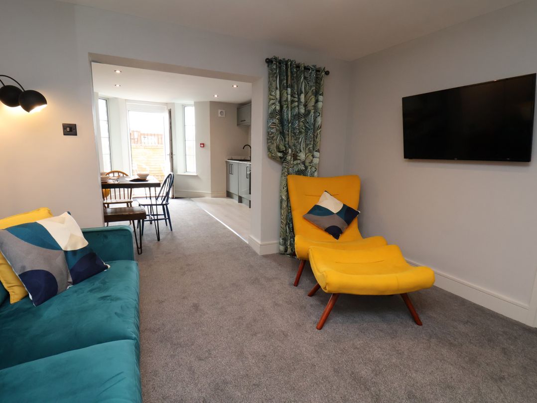Apt 1 @ Hunter's Quay