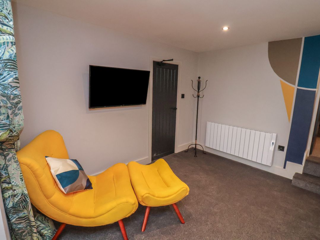 Apt 1 @ Hunter's Quay