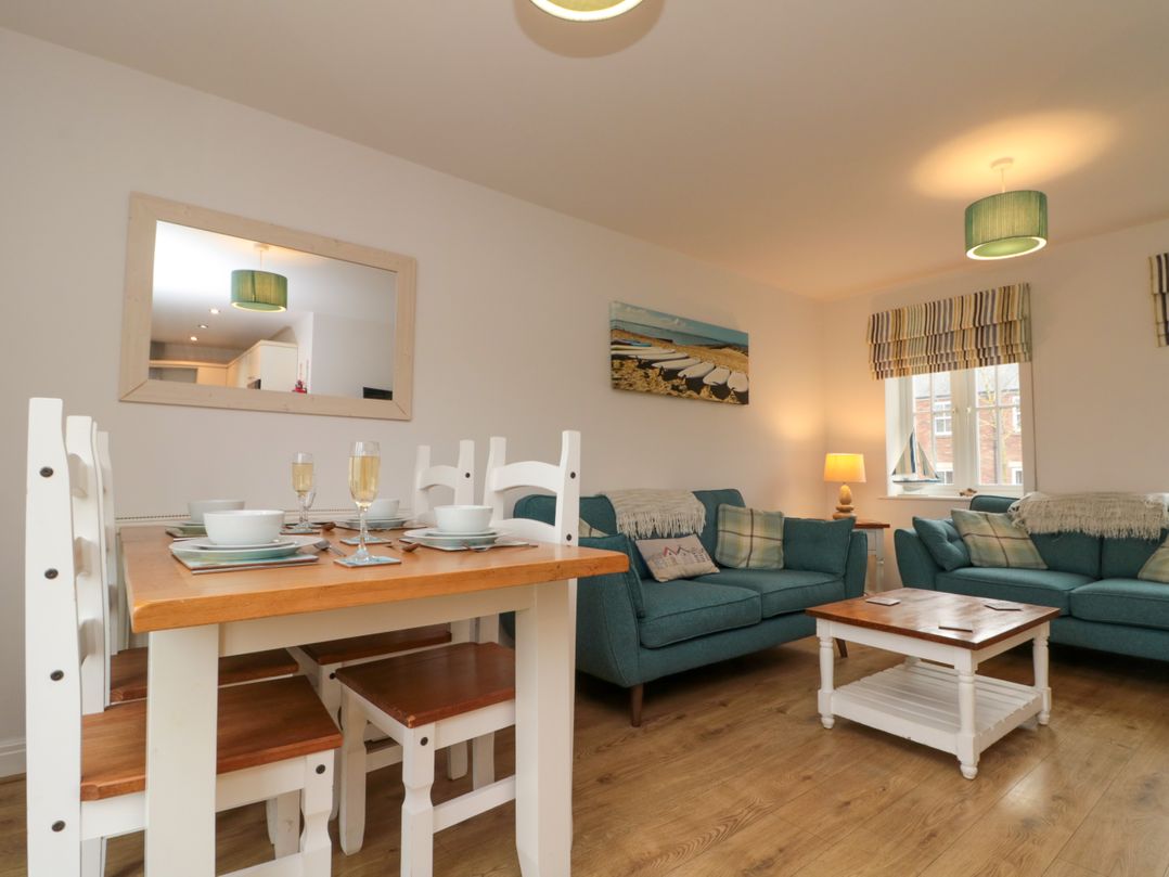 Dotty's Sunshine Cottage