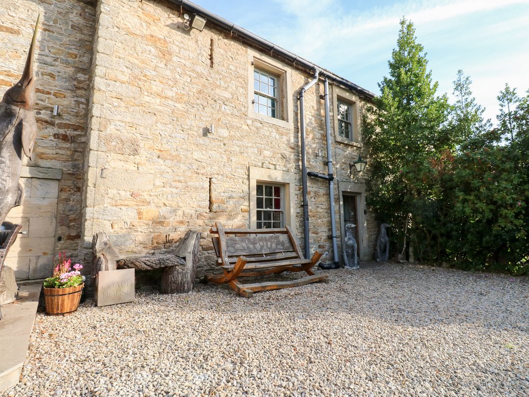 2 The Coach House