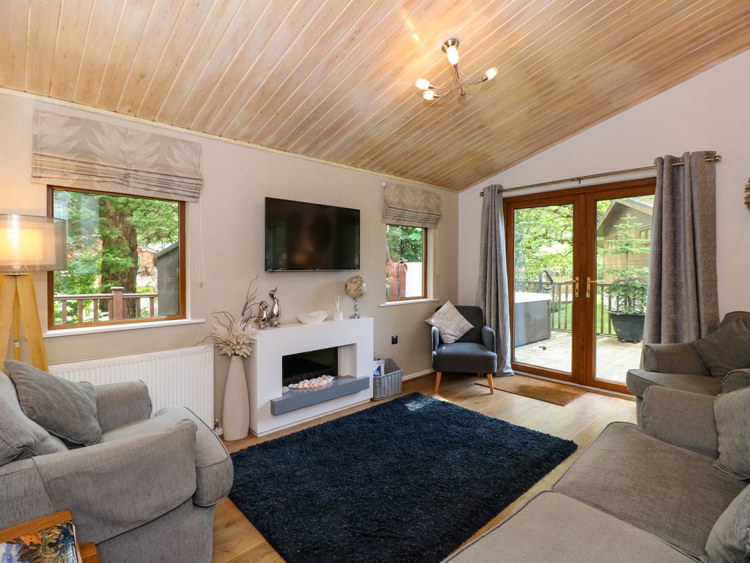 Footprints Lodge