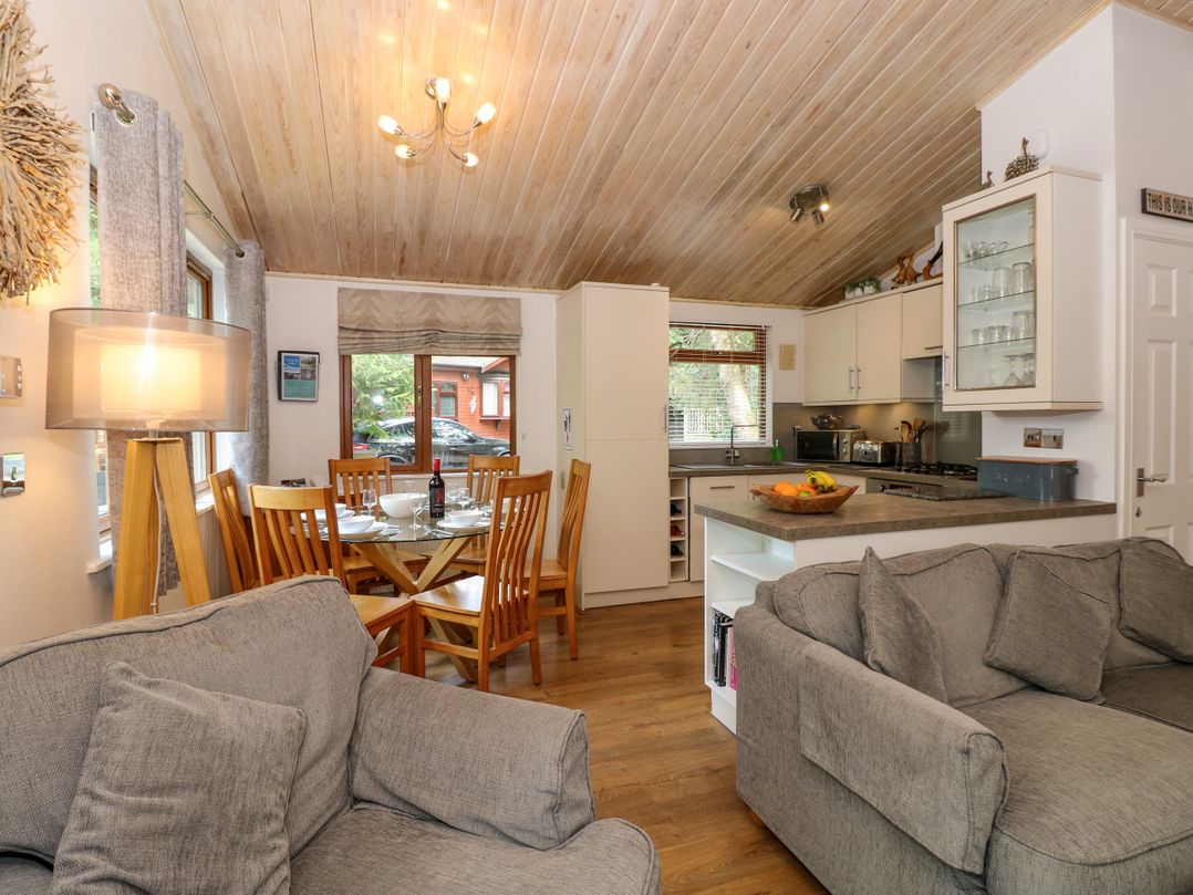 Footprints Lodge