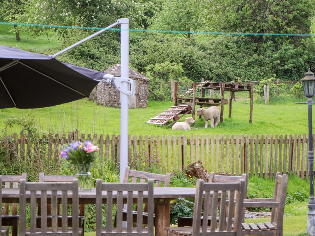 Hornshayne Farmhouse