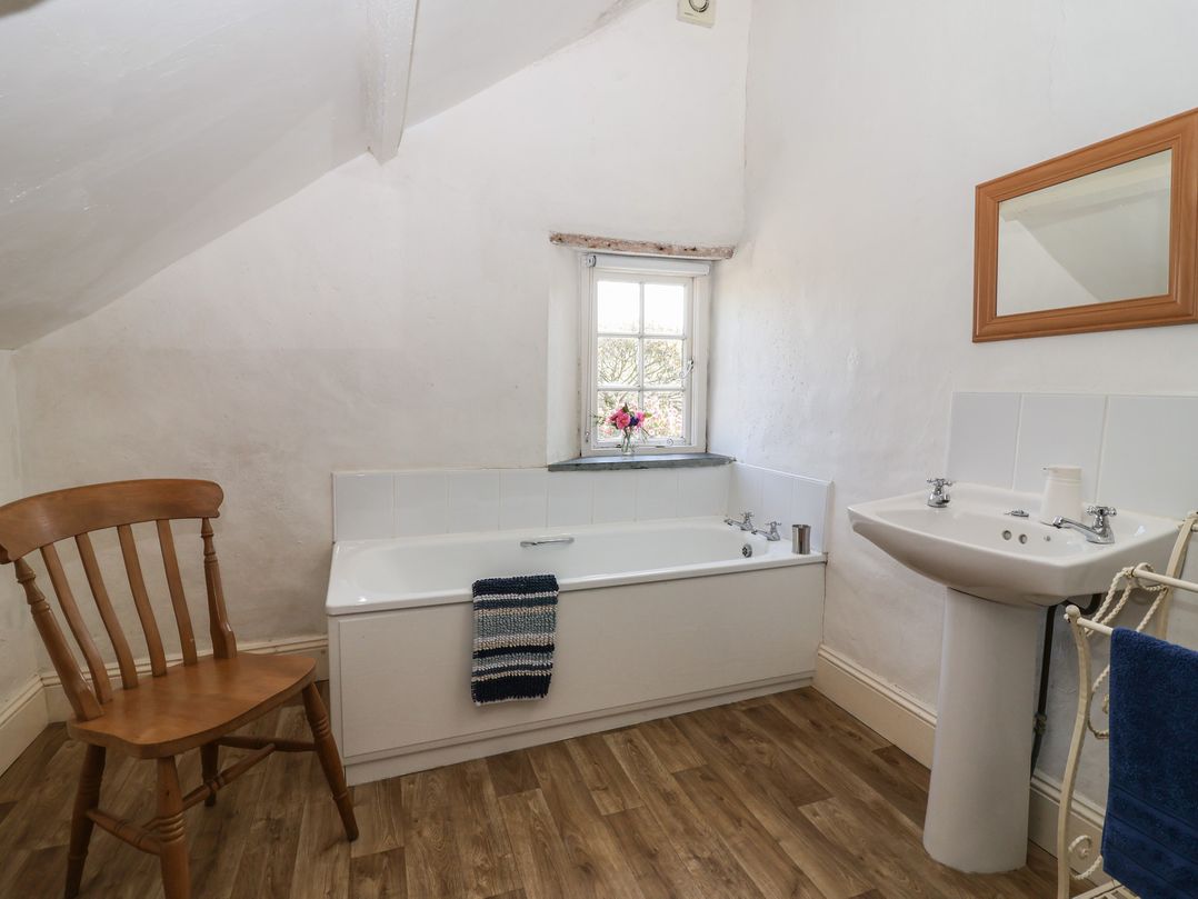 Tregonhawke Farmhouse