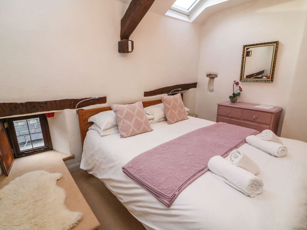 Courtyard Cottage