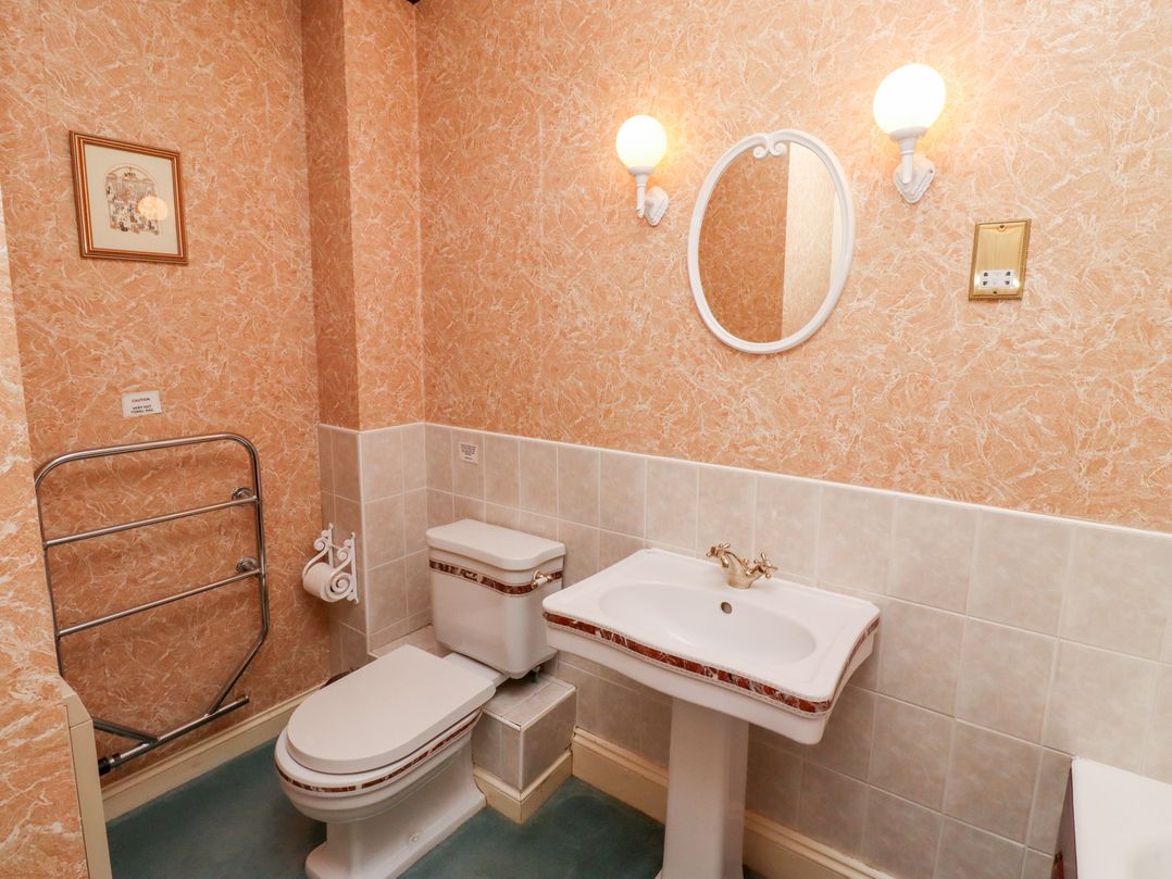Foxglove Covet