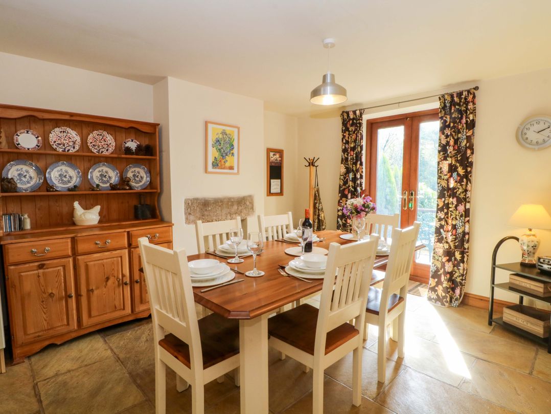 Hurst View Cottage