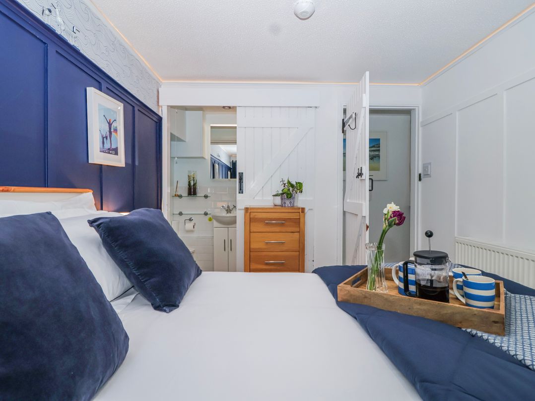Lily Cottage
