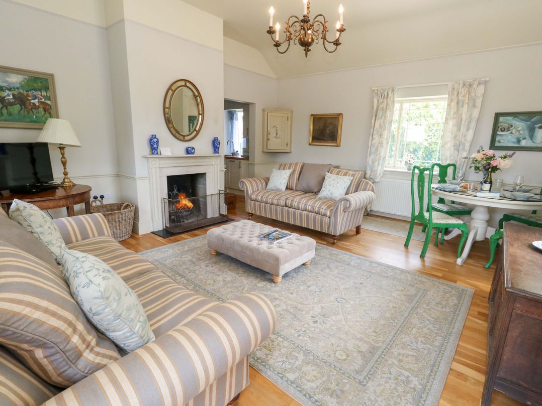 Mappowder Cottage