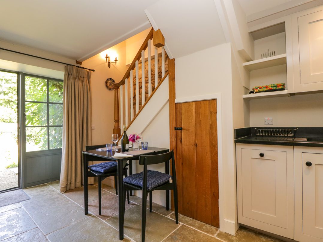 Kings Cottage - North