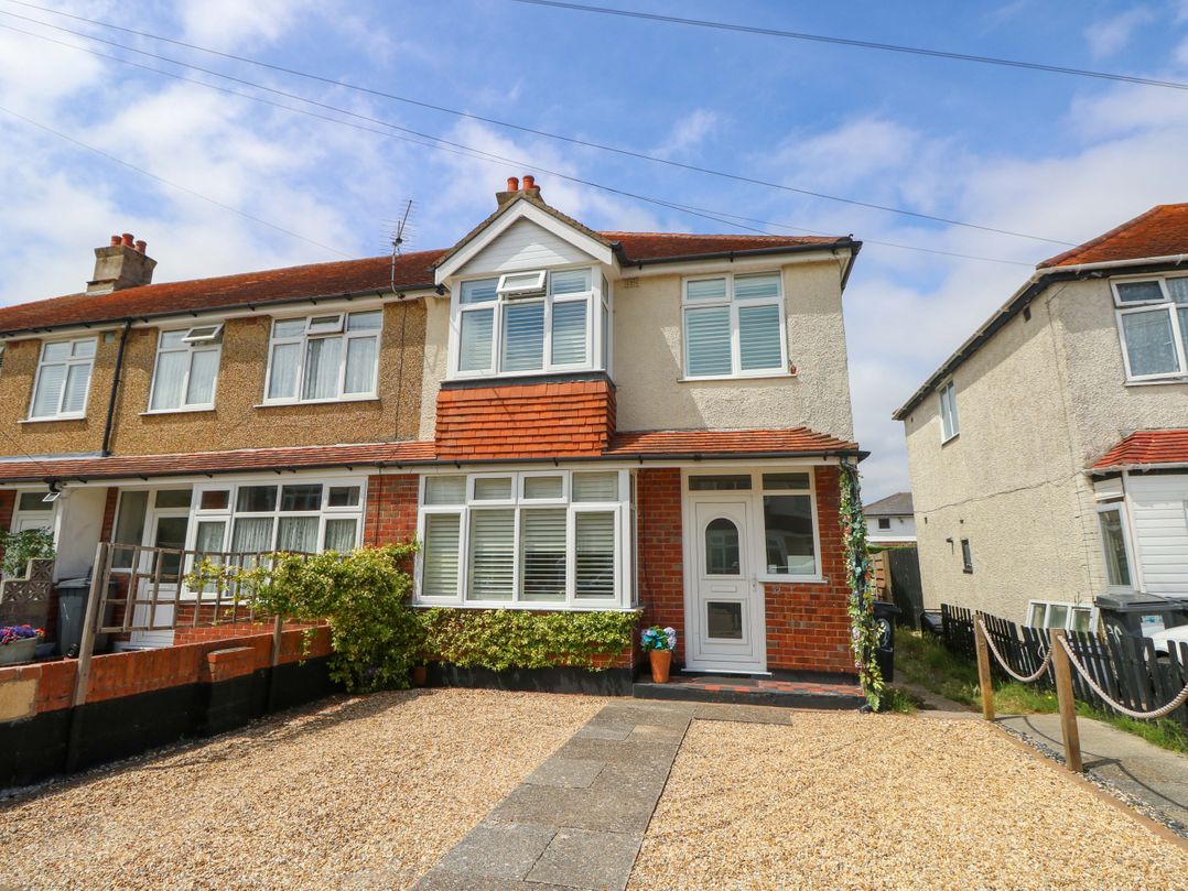 32 Cranleigh Close