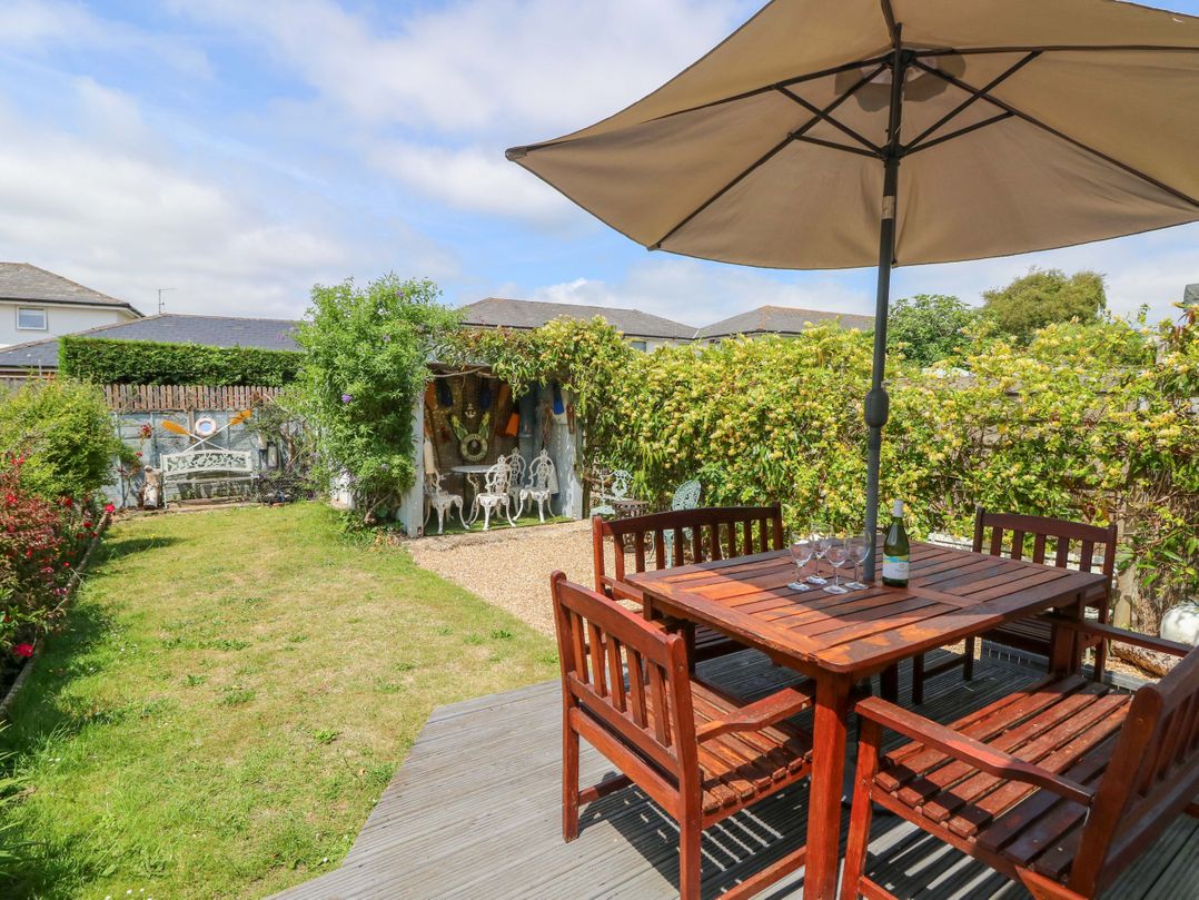 32 Cranleigh Close