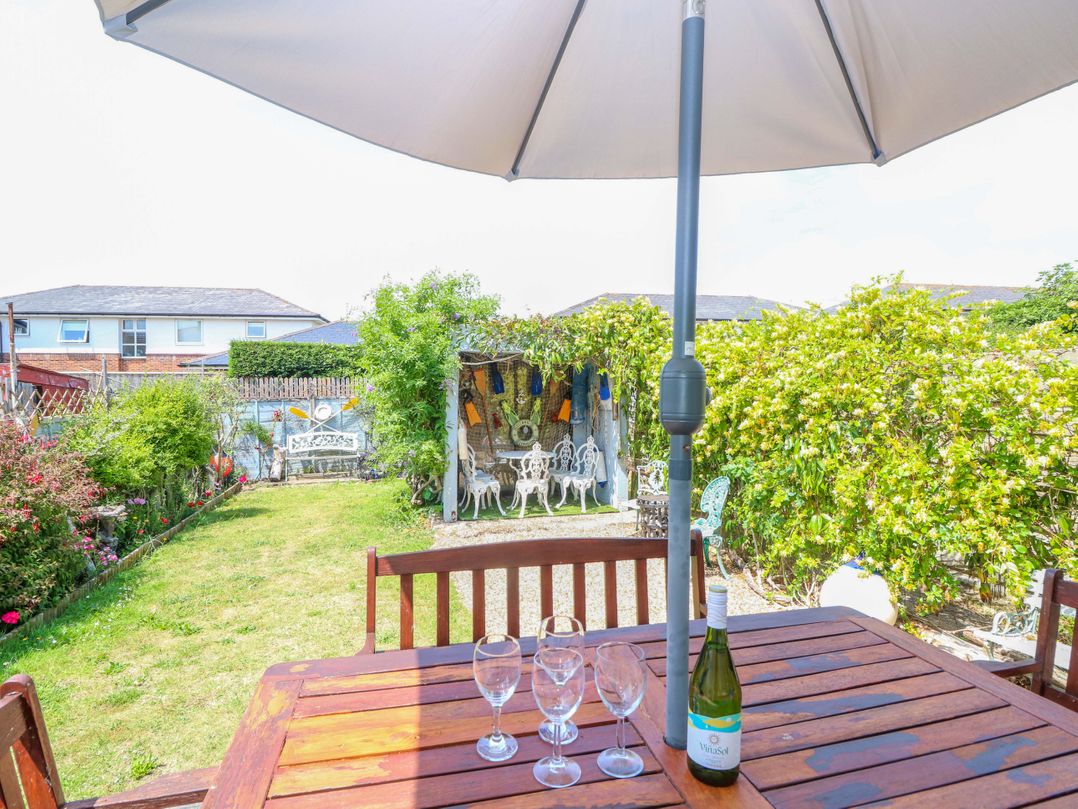 32 Cranleigh Close