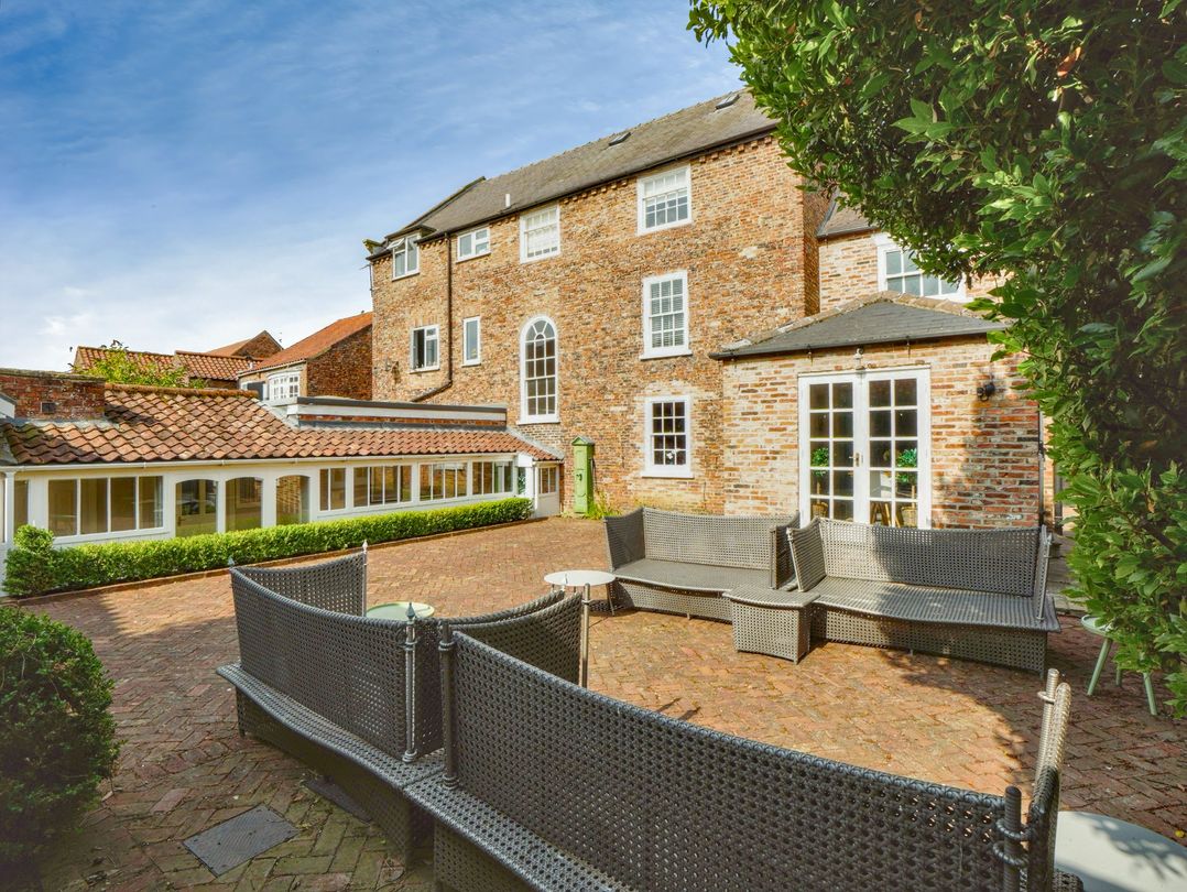 Cadogan House