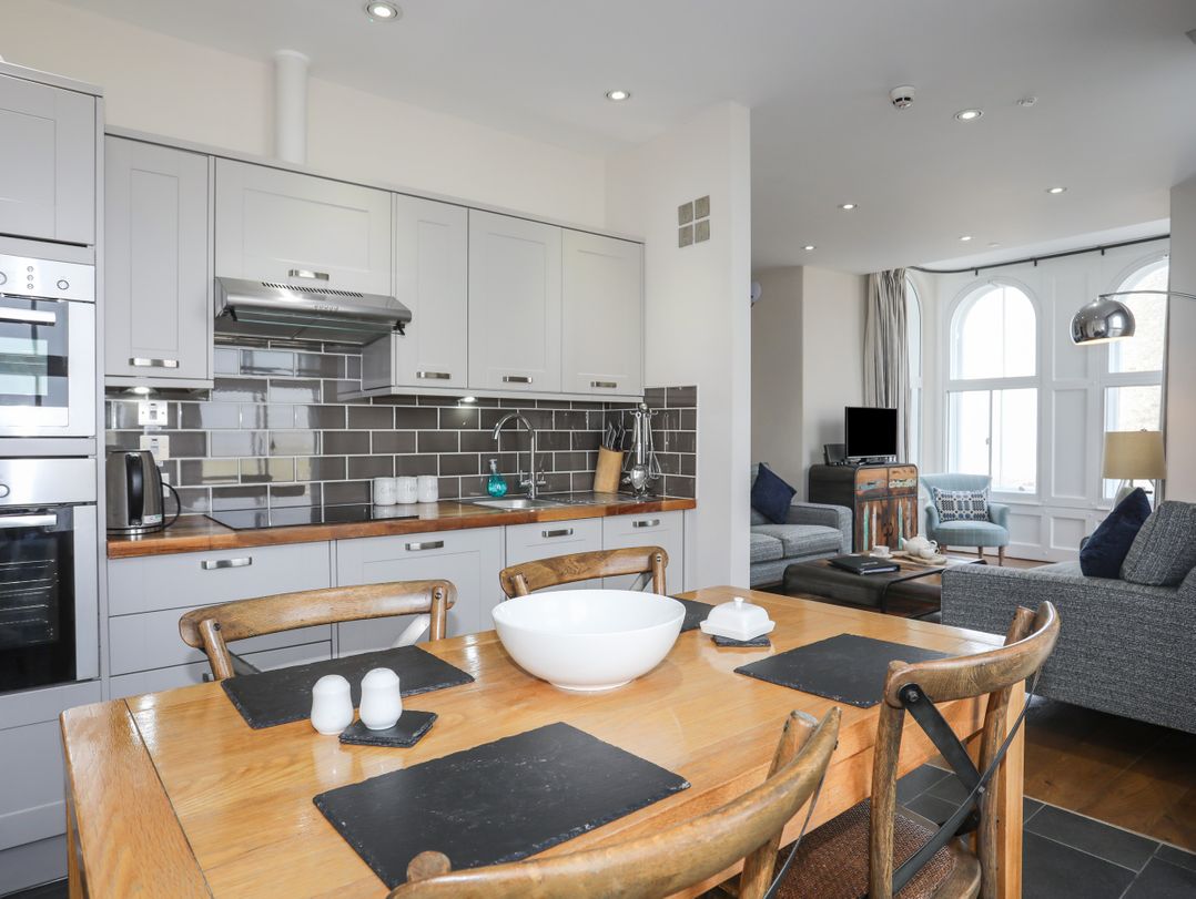 Harlech Apartments - Branwen