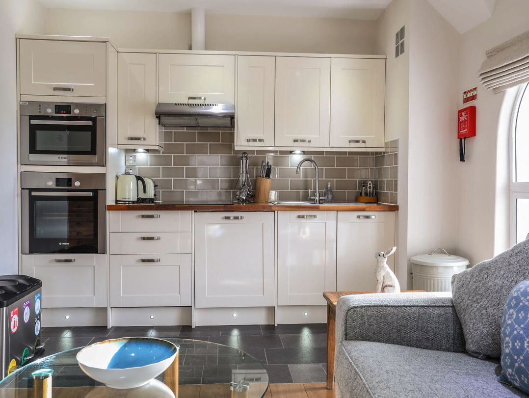Harlech Apartments - Matholwch