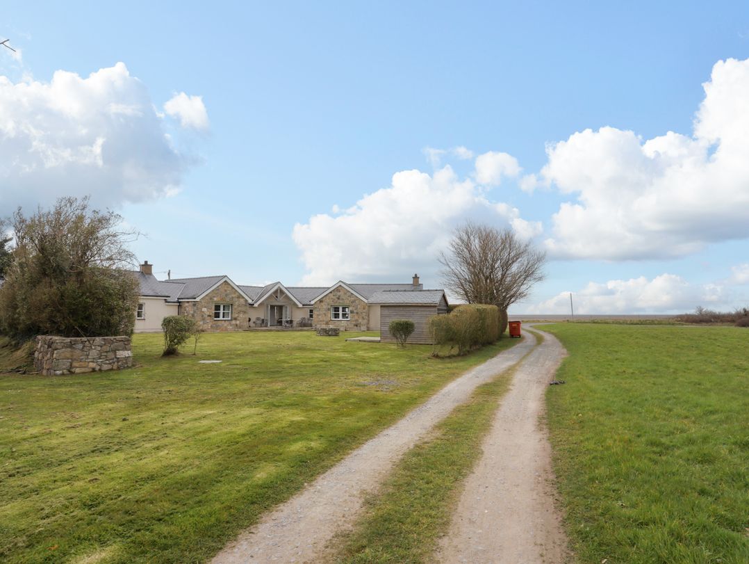 Pen y Bont Bach