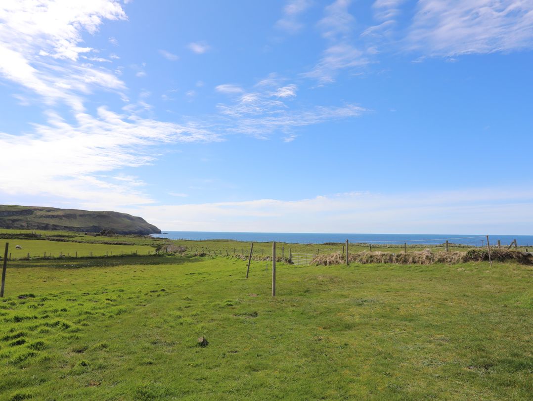 Penrhyn - 4 Ty'n Don