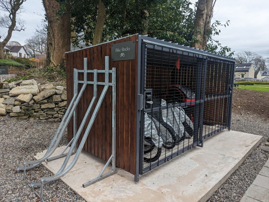 The Theobold Suite Stone Cross Mansion