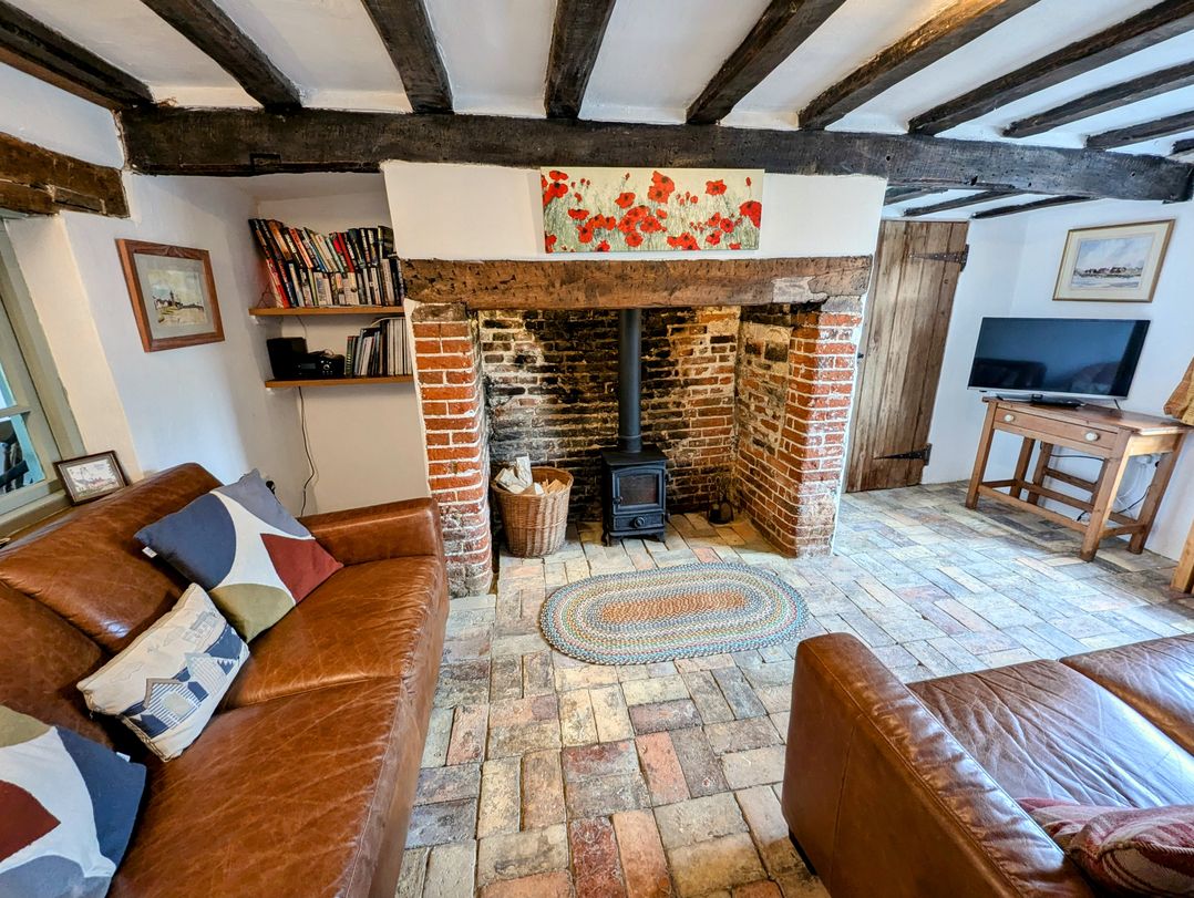 1 Grange Cottages, Westleton
