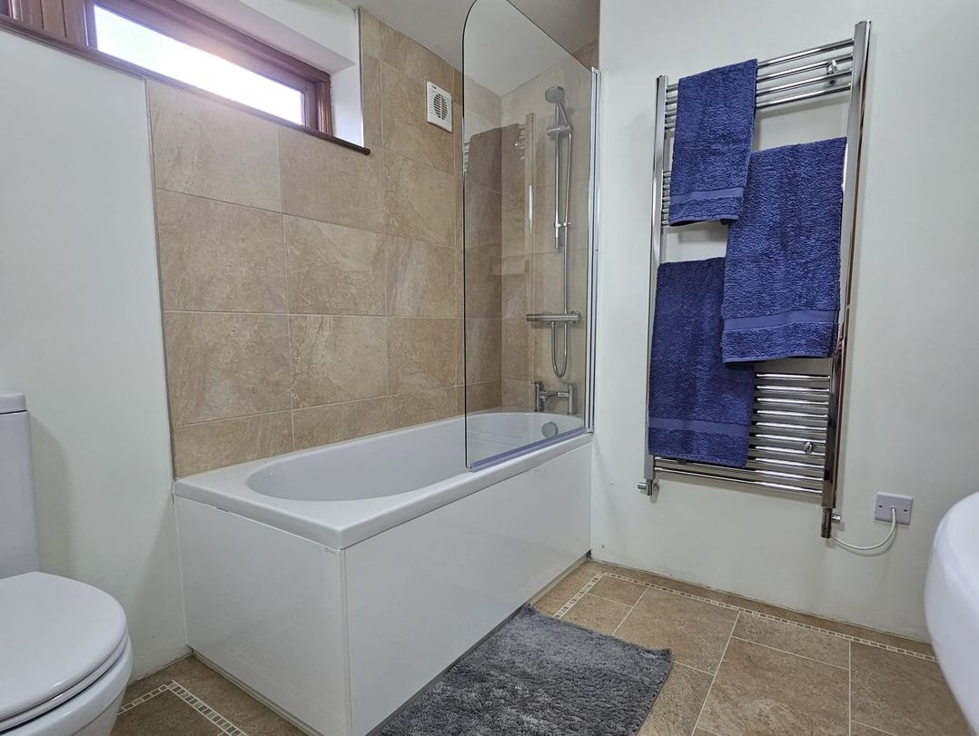 Pet Friendly 3Bed Barn Sleeps 7 Parking Garden