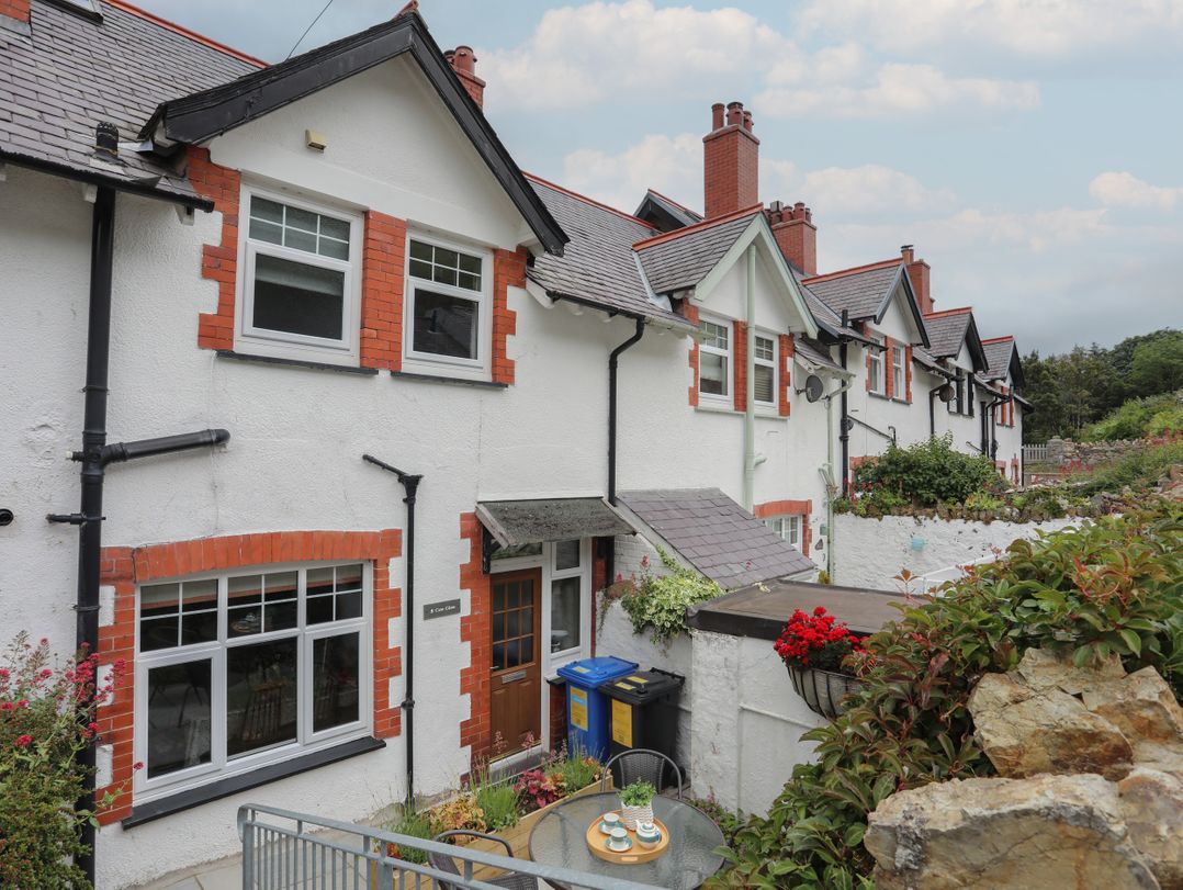 Dog friendly holiday cottage in Dwygyfylchi, sleeps 6