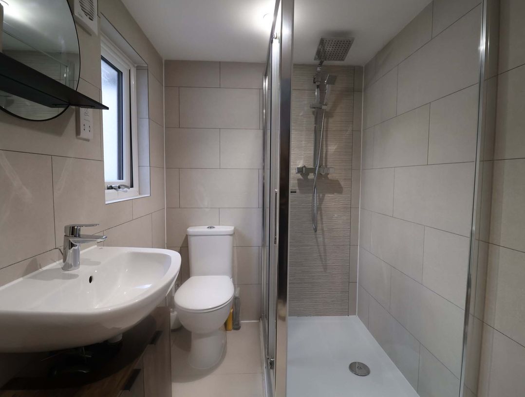 Stylish Felixstowe Apartment with Fabulous Sea Views