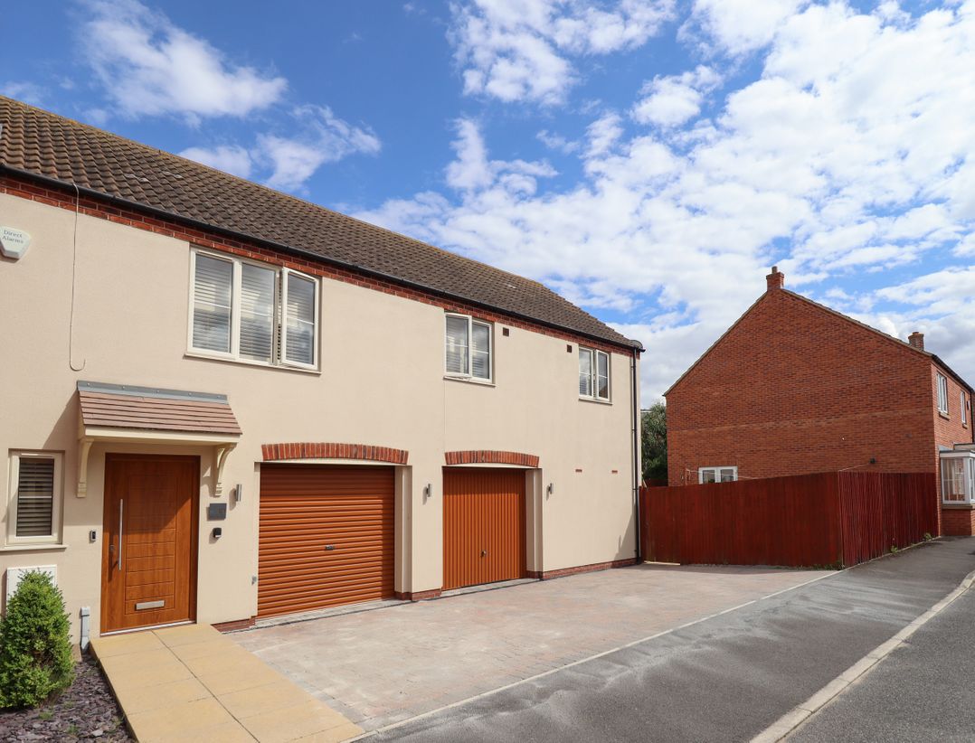 10 Mellor Way