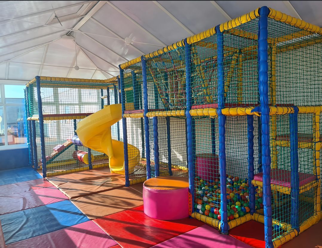 3 Bed, Sleeps 6, Parking